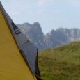 GoLite Shangri-La 3 Bis vor kurzem war ich noch im Besitz eines GoLite Shangri-La 3. Dieses Zelt ist bei vielen Leichtwanderern sehr beliebt. Nimmt man seine Trekkingstöcke statt der Zeltstange, so hat man...