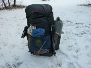 Laufbursche huckePACK für den Winter gepackt