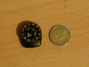 Suunto Clipper Vergleich mit einer 2€ Münze