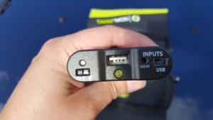 Anschlüsse und LEDs